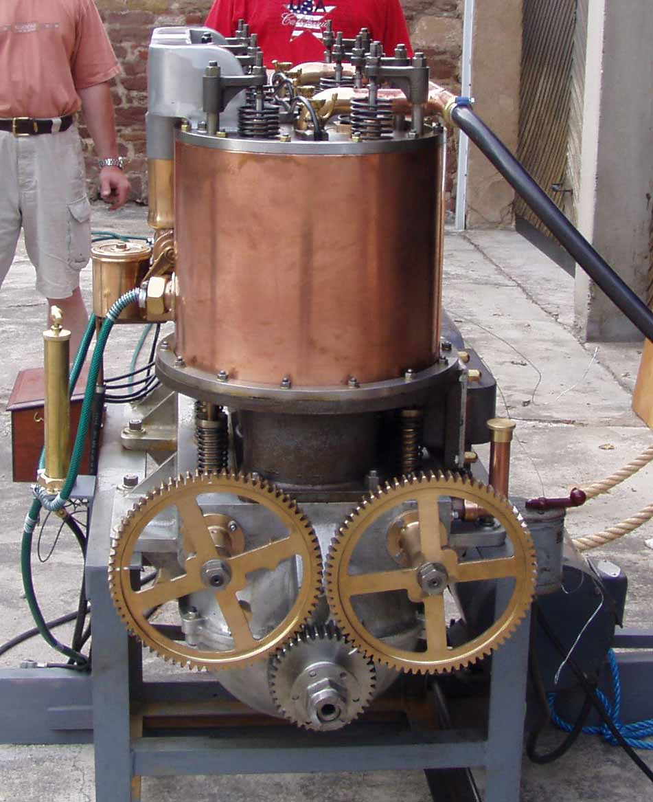 Bugatti Type 5 engine b.jpg